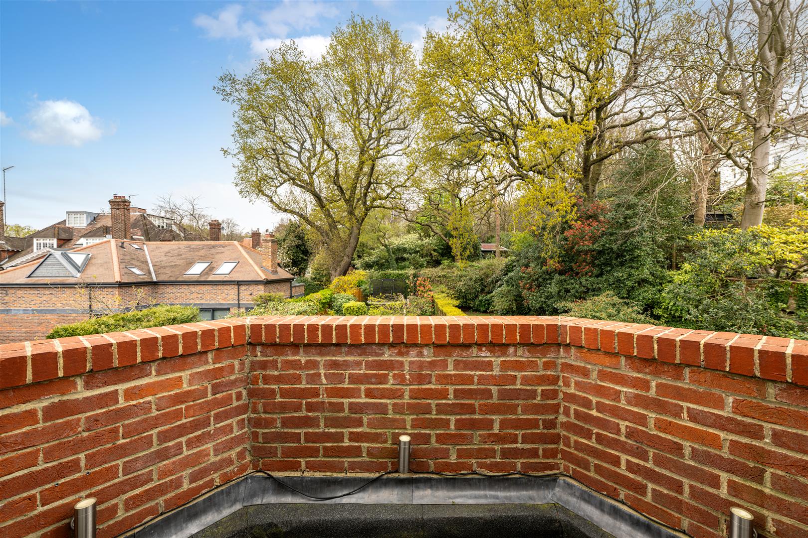 Redington Road Hampstead NW3 7RB