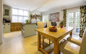 Wellgarth Road Hampstead Garden Suburb NW11 7HP