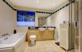 Wellgarth Road Hampstead Garden Suburb NW11 7HP