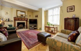 Wellgarth Road Hampstead Garden Suburb NW11 7HP