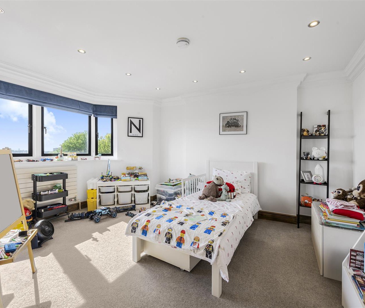 Lindfield Gardens, Hampstead, NW3 6PT