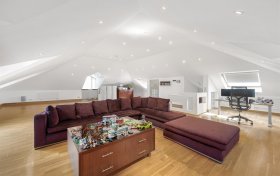Lindfield Gardens, Hampstead, NW3 6PT