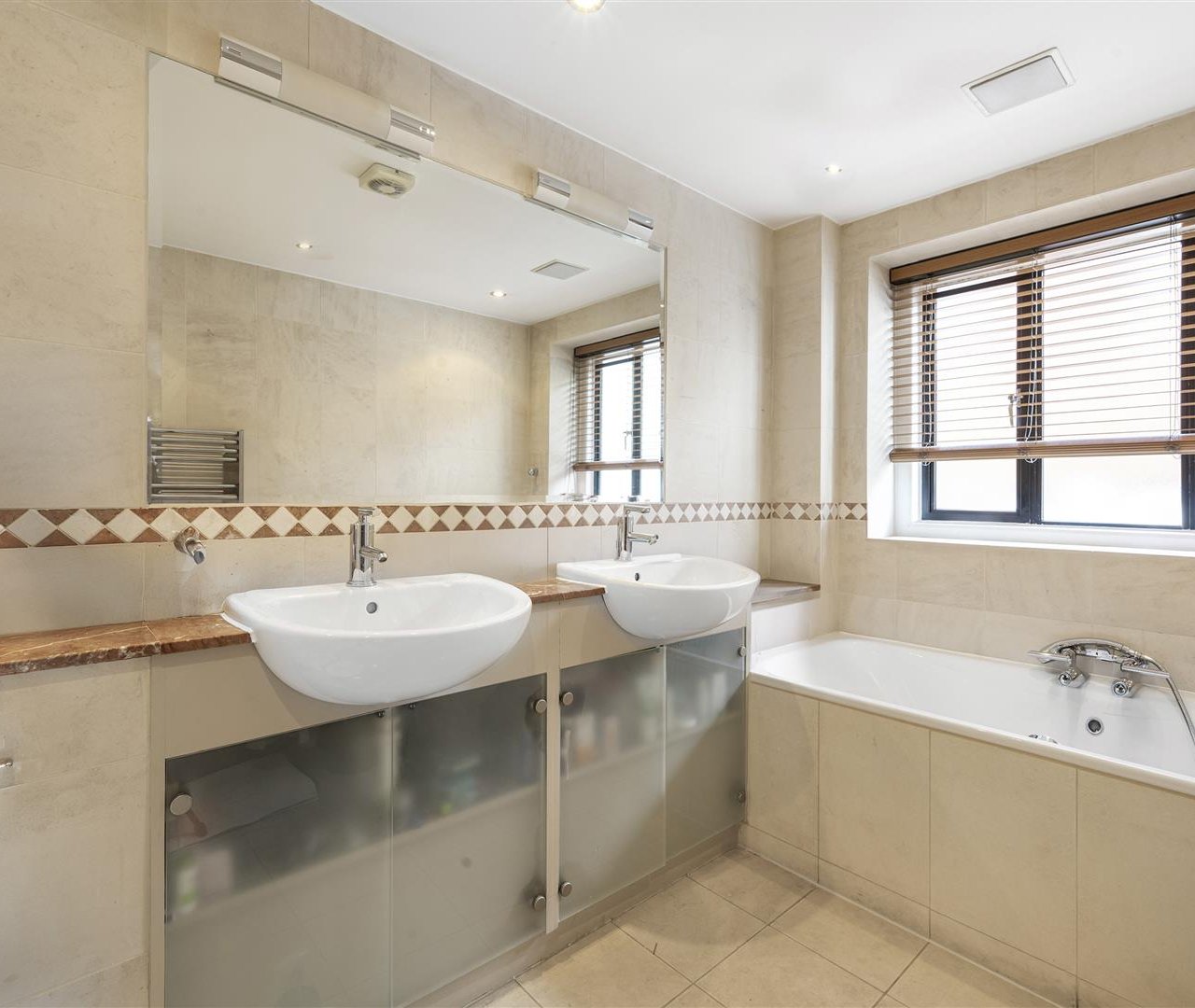Lindfield Gardens, Hampstead, NW3 6PT