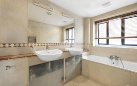 Lindfield Gardens, Hampstead, NW3 6PT