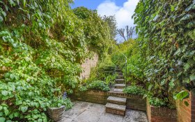 West Heath Road Hampstead NW3 7UU