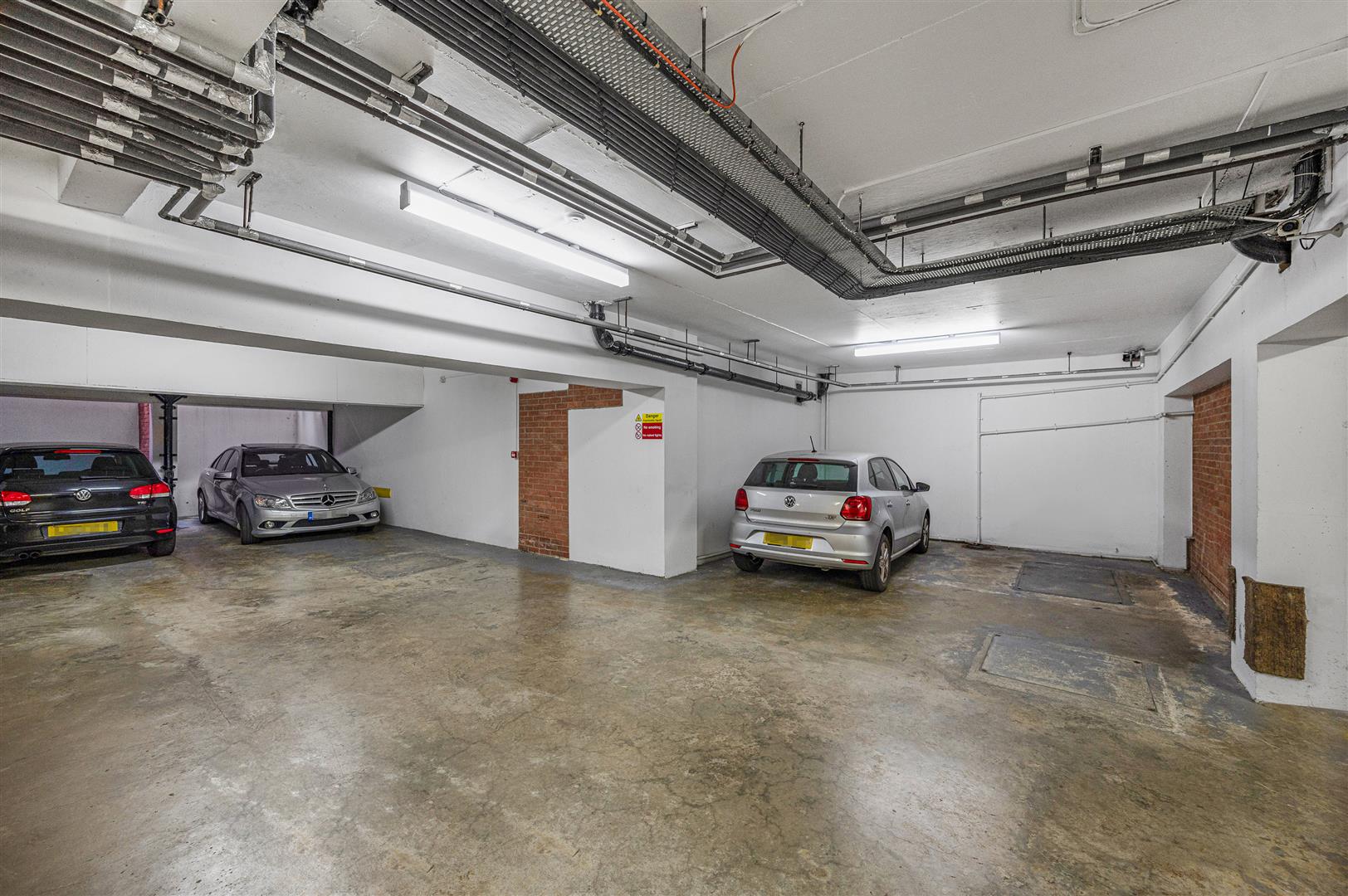 West Heath Road Hampstead NW3 7UU