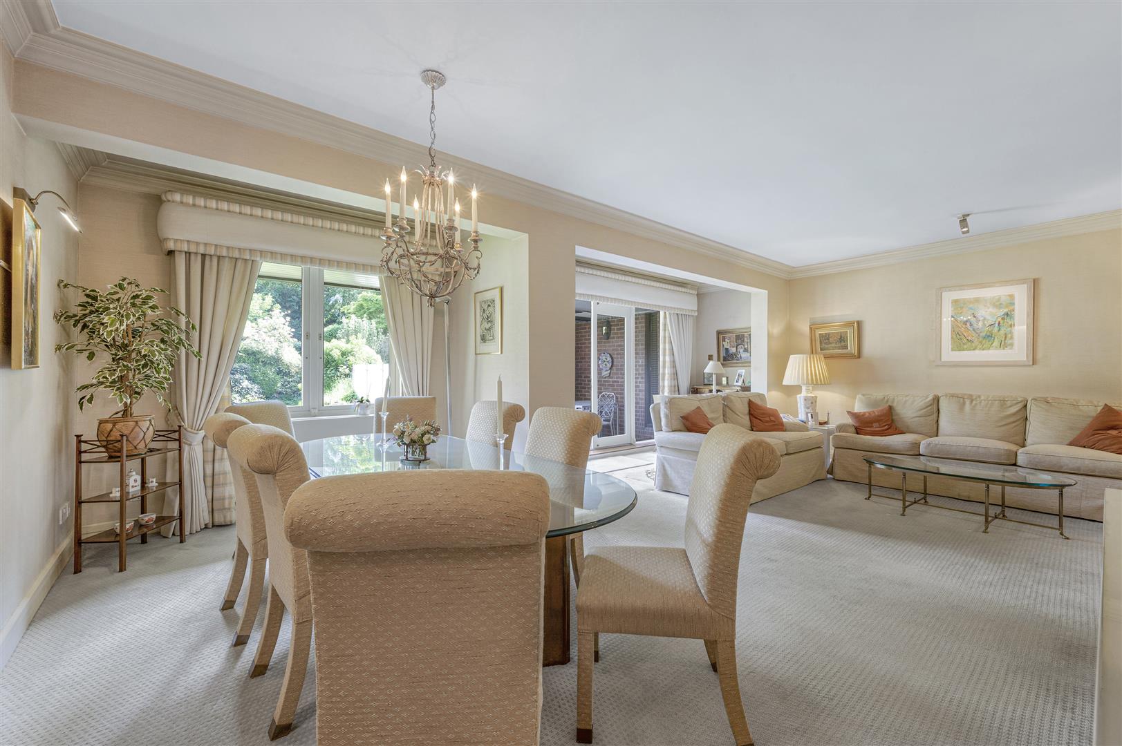 West Heath Road Hampstead NW3 7UU