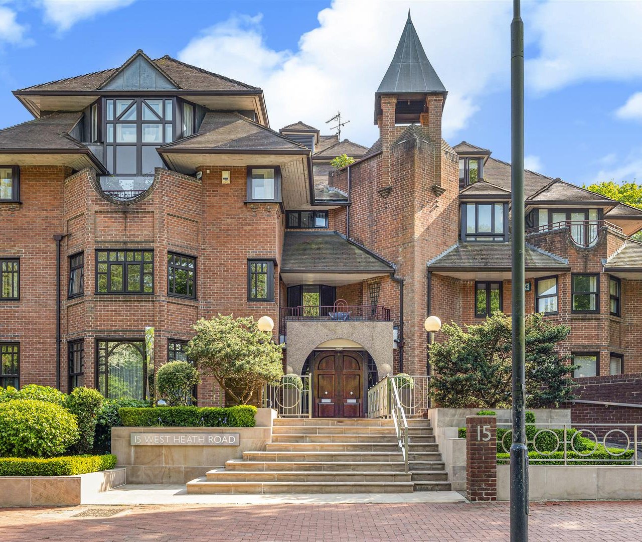 West Heath Road Hampstead NW3 7UU