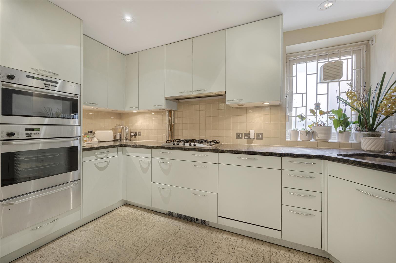 West Heath Road Hampstead NW3 7UU