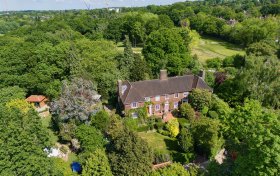 Bunkers Hill Hampstead Garden Suburb NW11 6XA