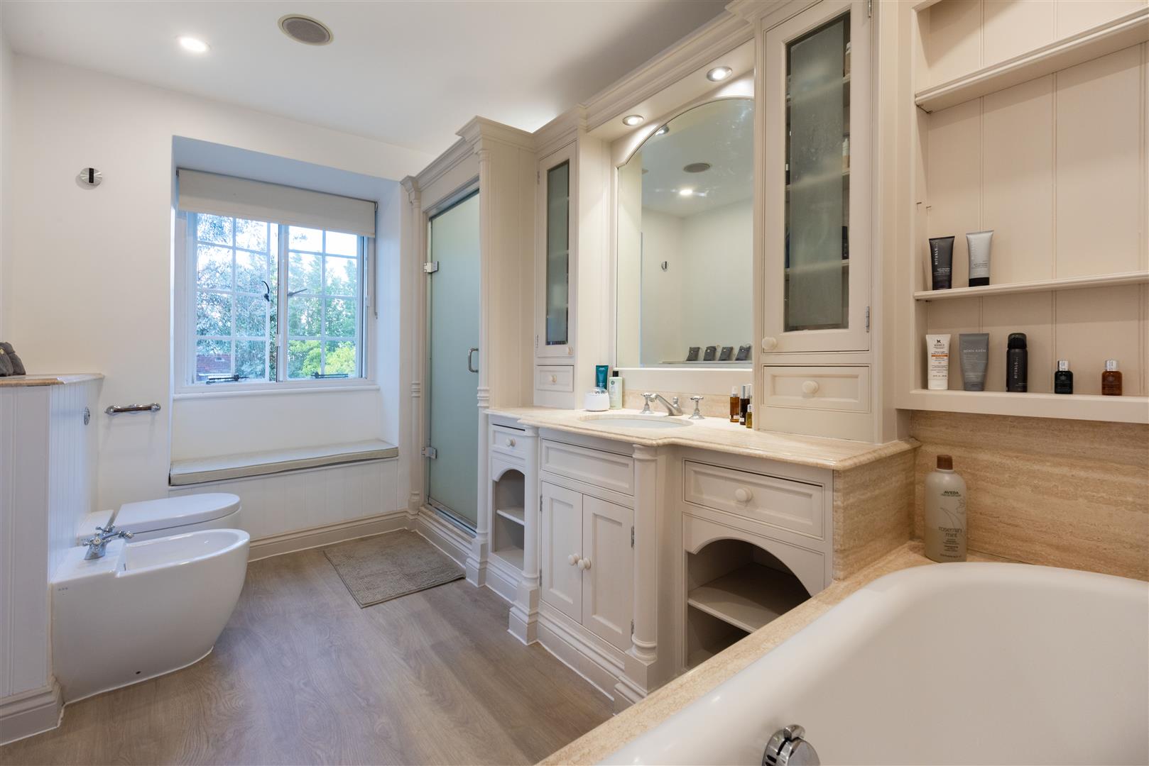 Bunkers Hill Hampstead Garden Suburb NW11 6XA