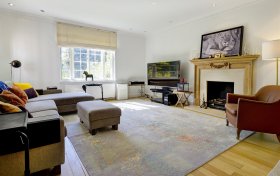 Bunkers Hill Hampstead Garden Suburb NW11 6XA