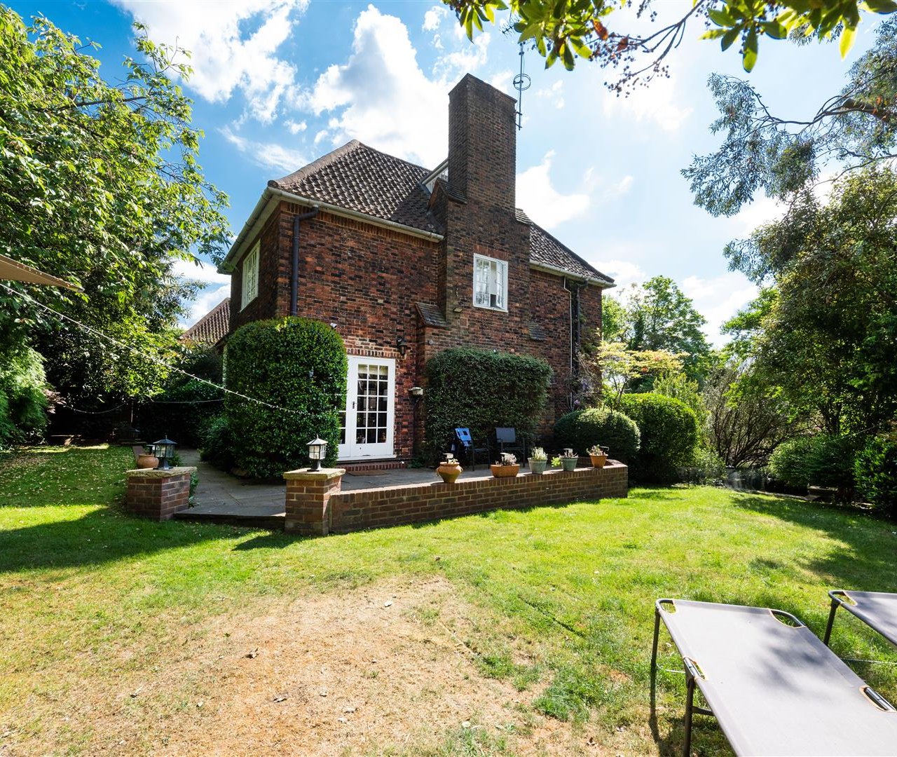 Bunkers Hill Hampstead Garden Suburb NW11 6XA