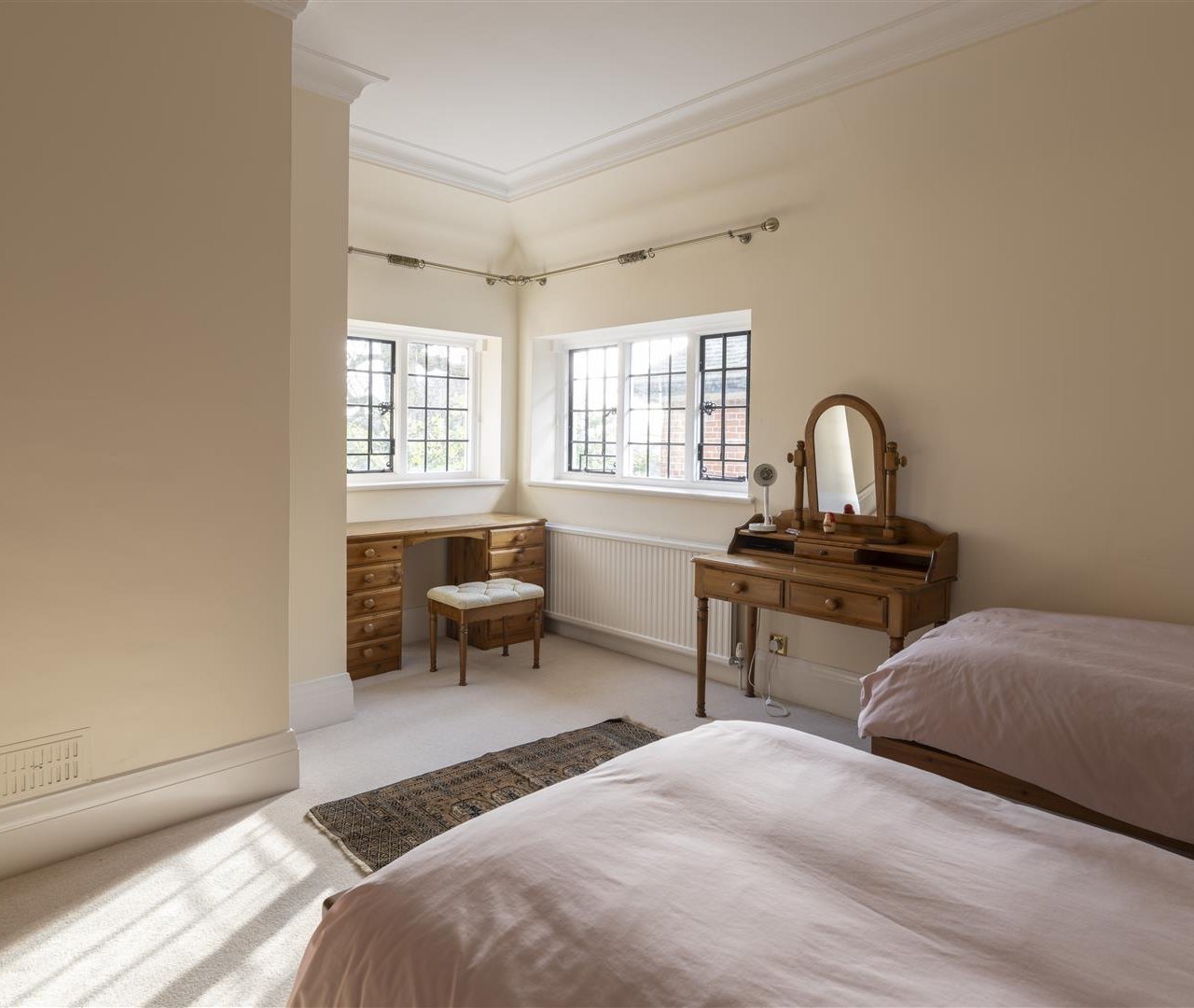 Oakhill Avenue Hampstead NW3 7RE