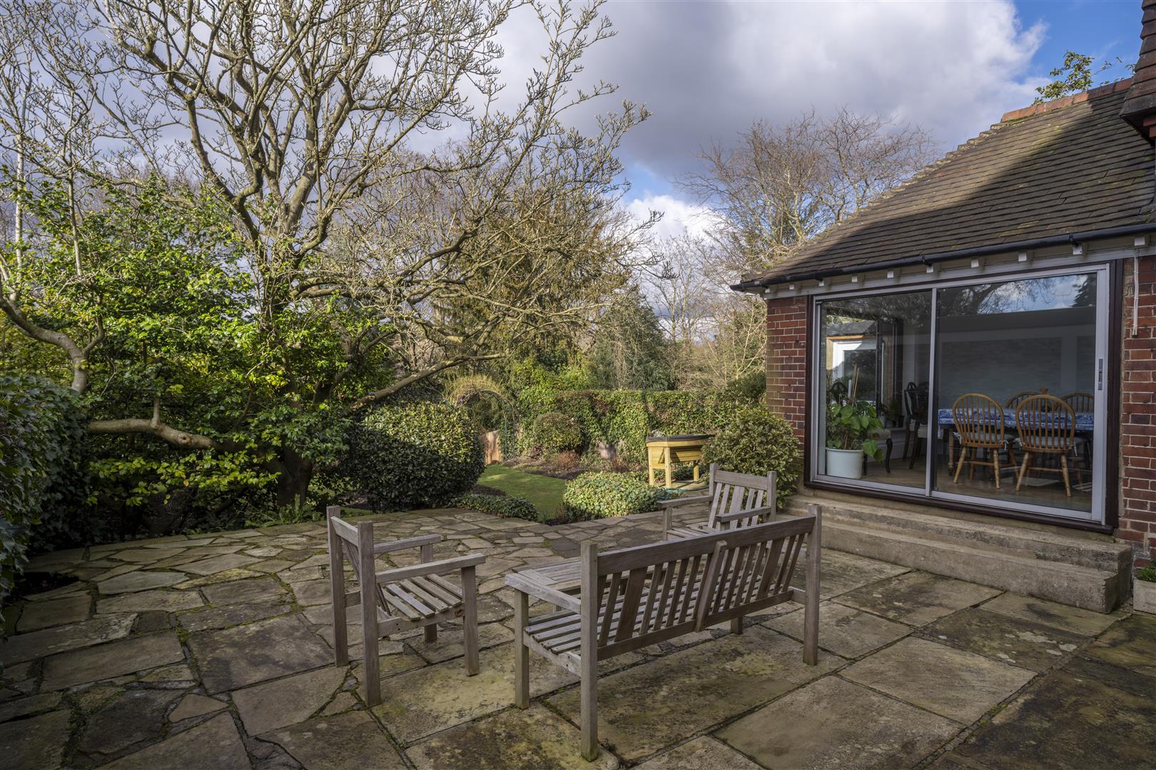 Oakhill Avenue Hampstead NW3 7RE