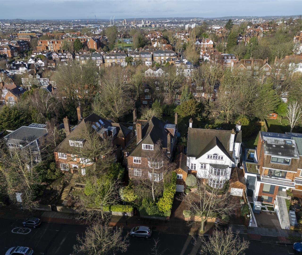 Oakhill Avenue Hampstead NW3 7RE