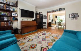 Hodford Road Golders Green NW11 8NL