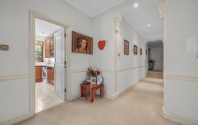 Oakhill Avenue Hampstead NW3 7RE