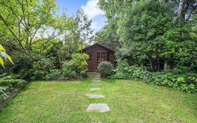 Oakhill Avenue Hampstead NW3 7RE