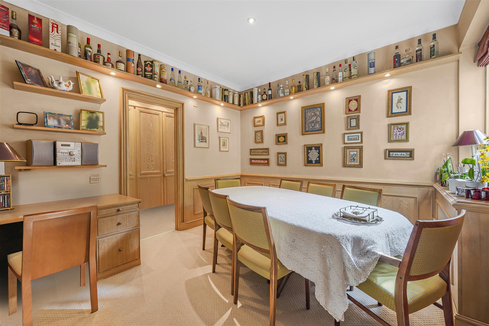 Oakhill Avenue Hampstead NW3 7RE