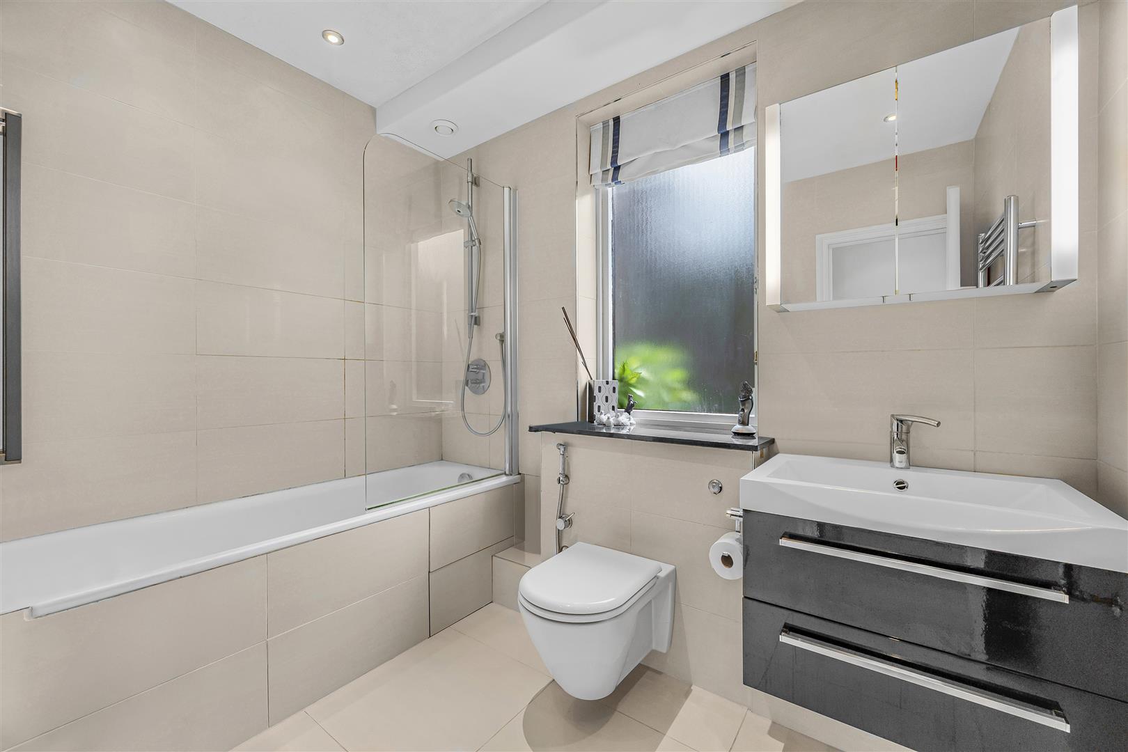 Oakhill Avenue Hampstead NW3 7RE