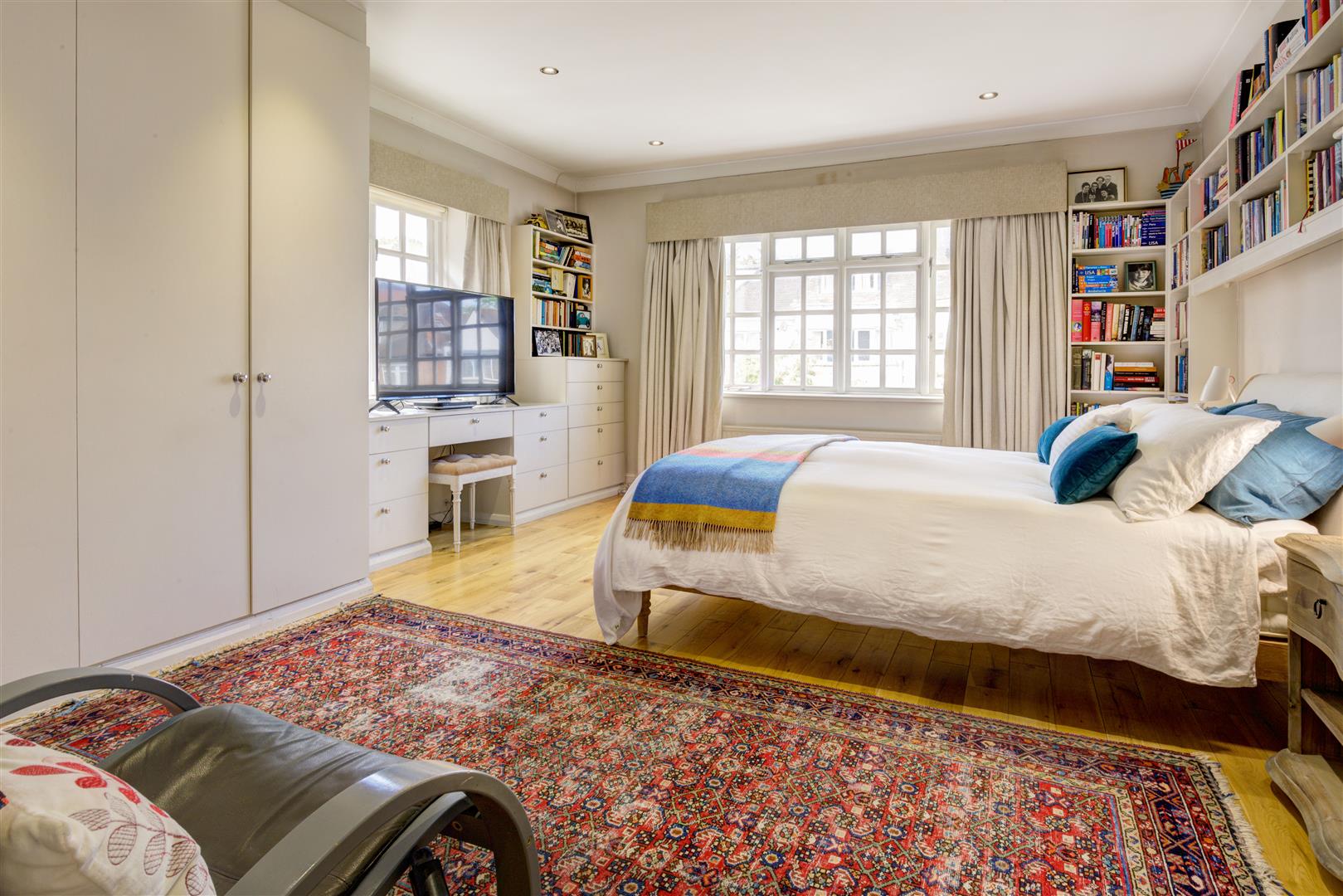 West Heath Drive Golders Hill Park NW11 7QG