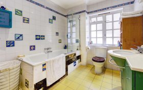 West Heath Drive Golders Hill Park NW11 7QG