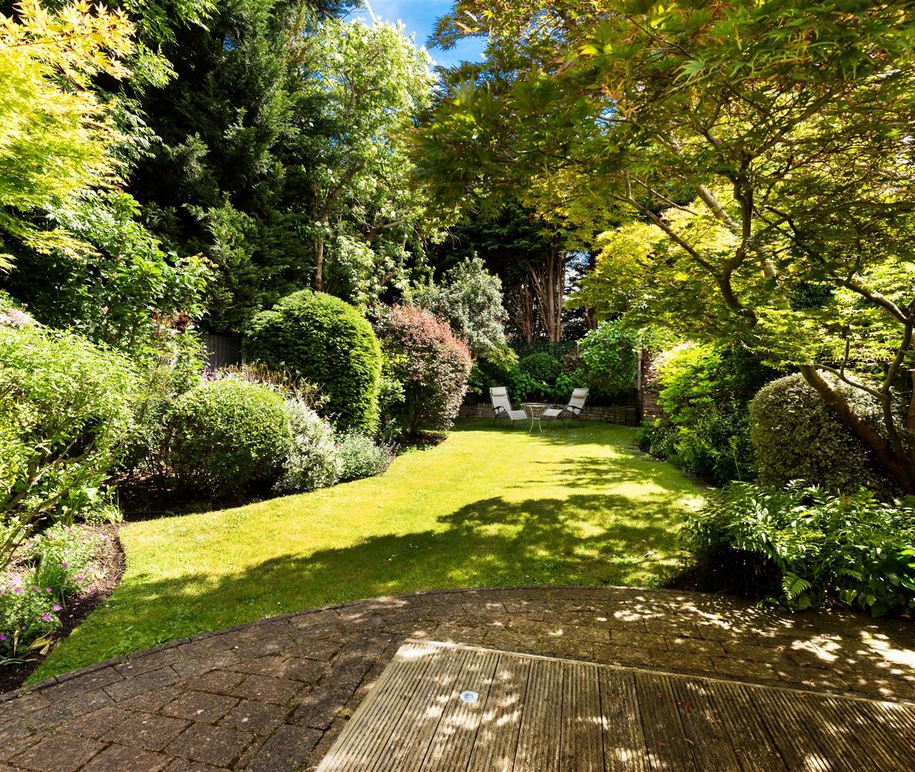 West Heath Drive Golders Hill Park NW11 7QG