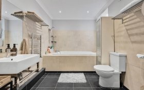 Belsize Park Gardens Belsize Park NW3 4JJ