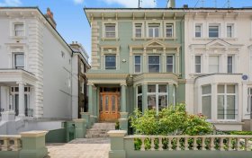 Belsize Park Gardens Belsize Park NW3 4JJ