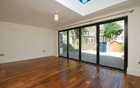 Parliament Hill Hampstead NW3 2SY