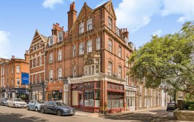 2 Heath Street, London, NW3 6TE