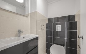 2 Heath Street, London, NW3 6TE