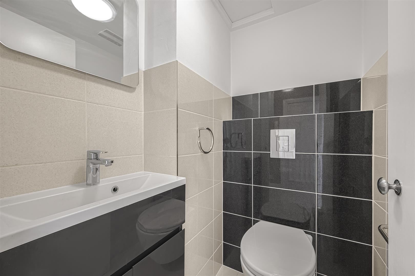 2 Heath Street, London, NW3 6TE