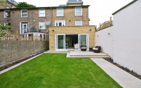 St Johns Wood Park St Johns Wood NW8 6NN