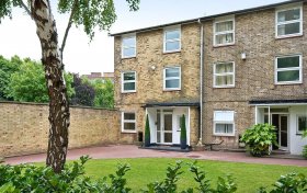 St Johns Wood Park St Johns Wood NW8 6NN