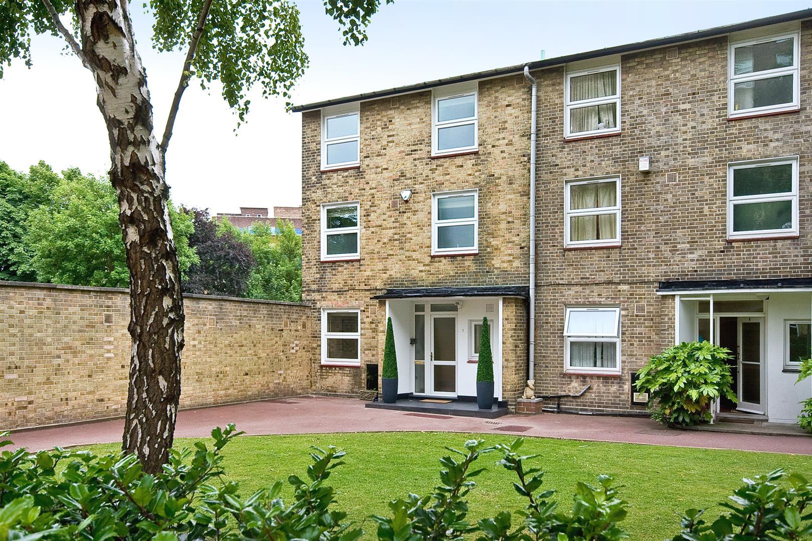 St Johns Wood Park St Johns Wood NW8 6NN