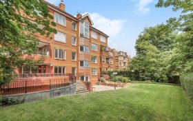 Eton Avenue Belsize Park NW3 3EL