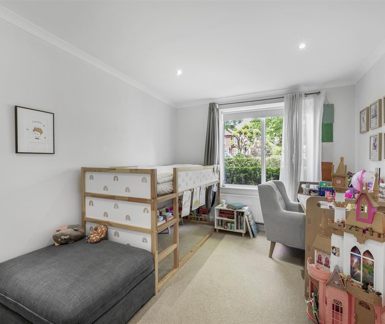 Eton Avenue Belsize Park NW3 3EL