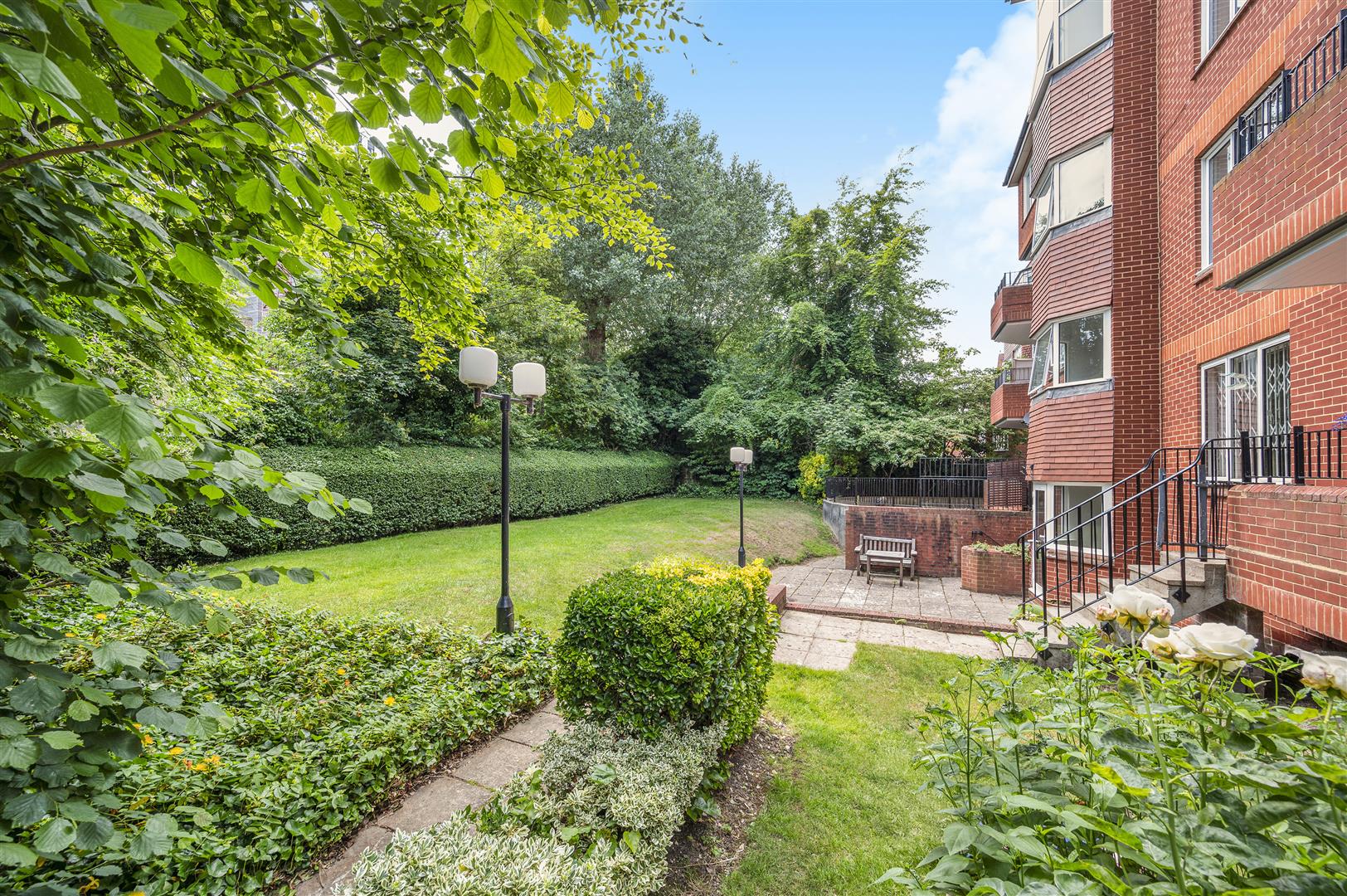 Eton Avenue Belsize Park NW3 3EL