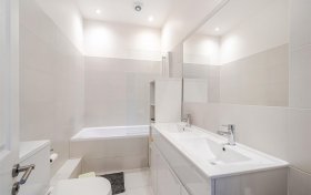 Fitzjohn’s Avenue Hampstead NW3 5NB