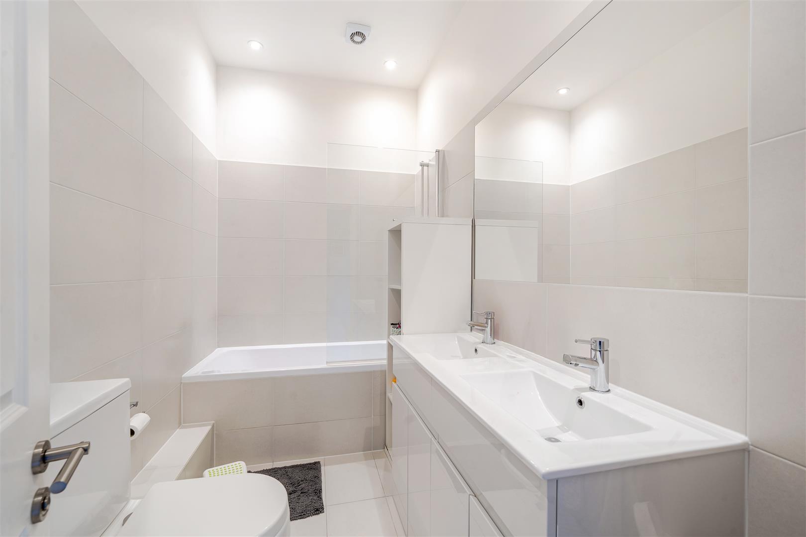 Fitzjohn’s Avenue Hampstead NW3 5NB