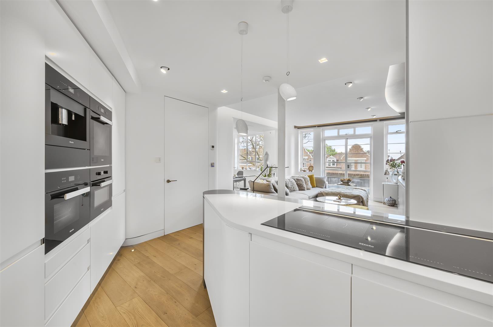 Frognal Lane Hampstead NW3 7EA