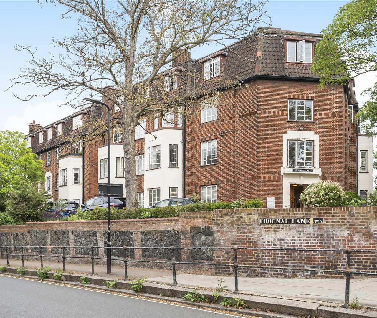 Frognal Lane Hampstead NW3 7EA