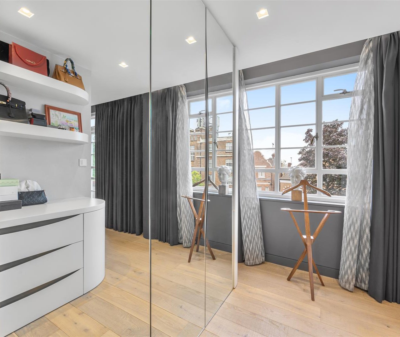 Frognal Lane Hampstead NW3 7EA