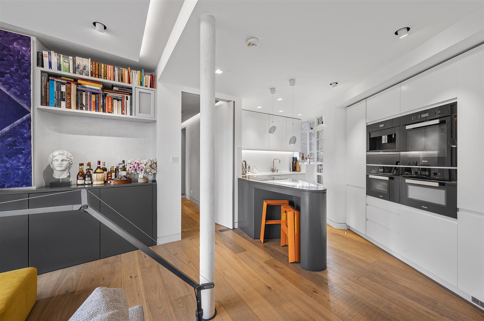 Frognal Lane Hampstead NW3 7EA