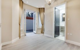 Fitzjohns Avenue Hampstead NW3 6PH