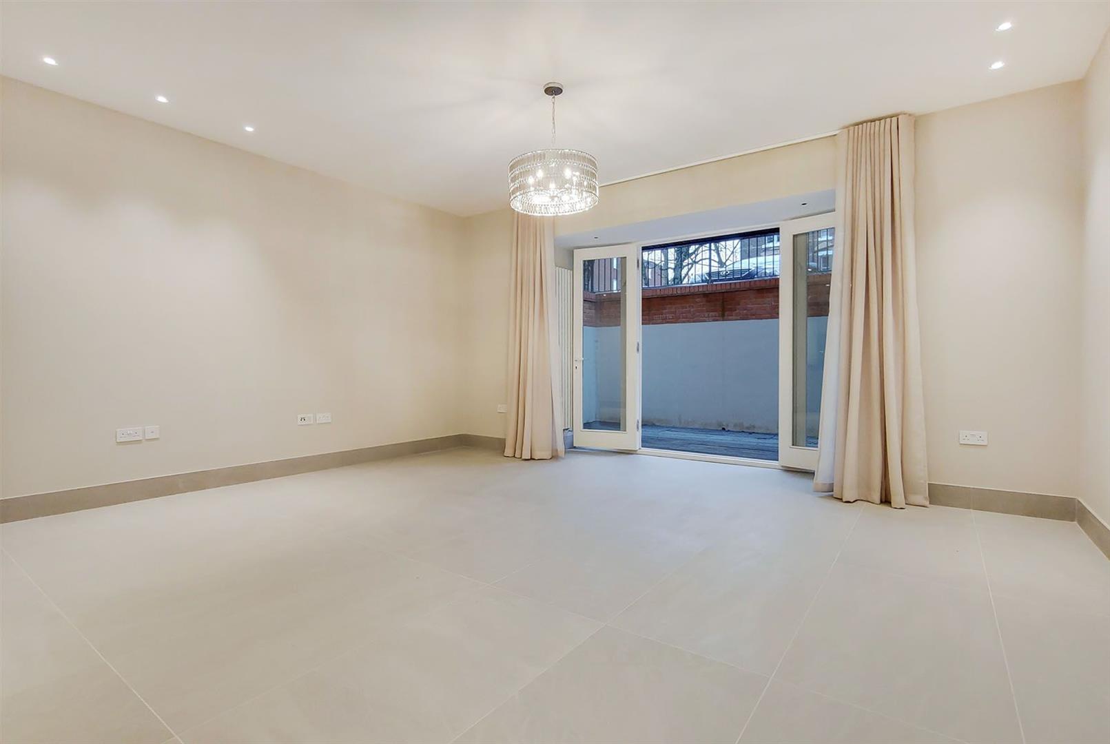 Fitzjohns Avenue Hampstead NW3 6PH