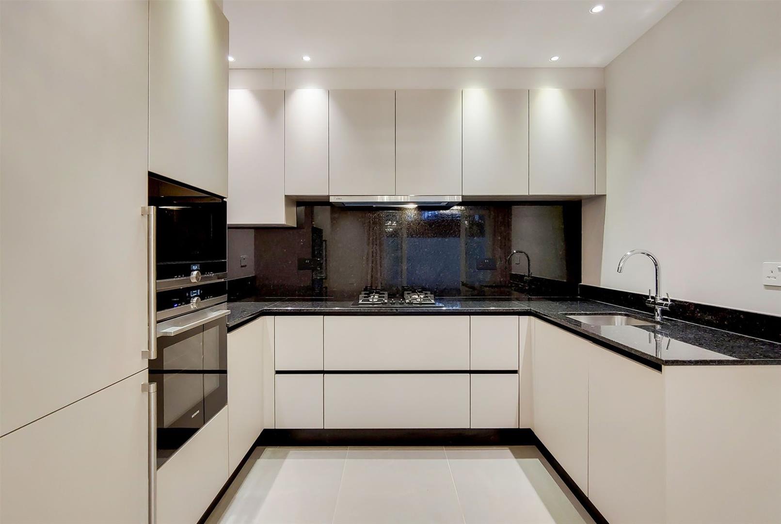 Fitzjohns Avenue Hampstead NW3 6PH