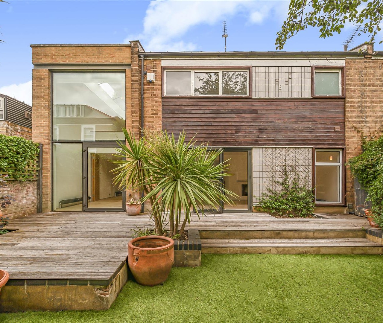 Ornan Road London NW3 4QD